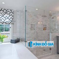 nhan-thi-cong-vach-kinh-phong-tam-tai-ha-noi (1)